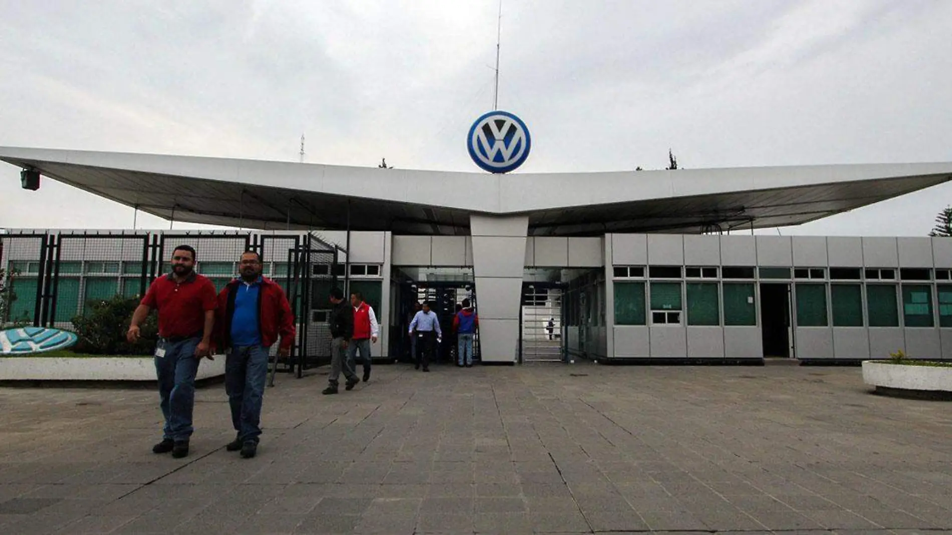 Los trabajadores sindicalizados de Volkswagen de México aceptaron el Convenio de Revisión Contractual 2024